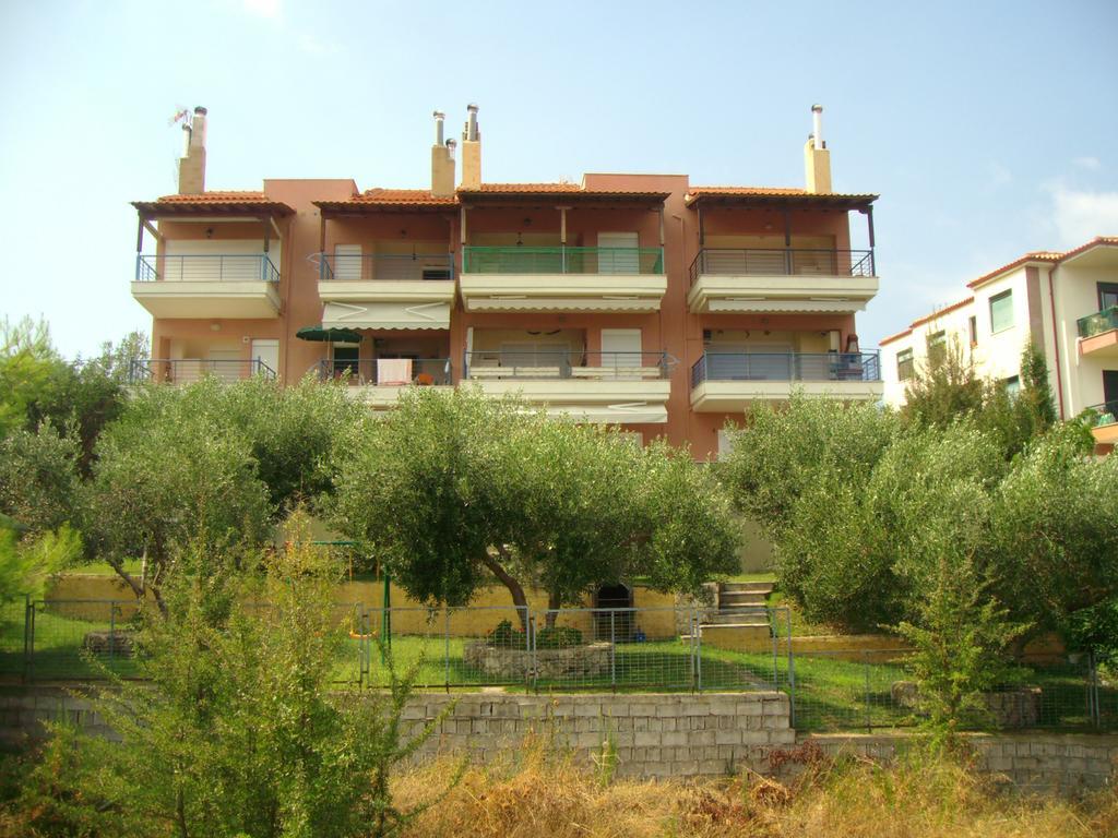 Kripis Studio Paliouri Bagian luar foto