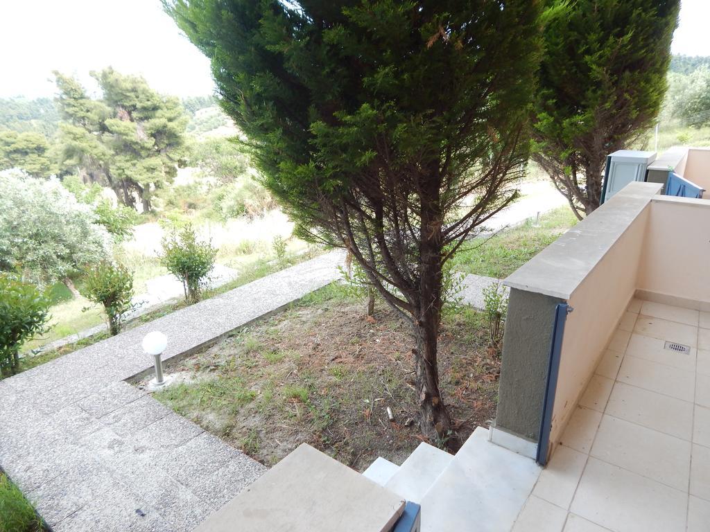 Kripis Studio Paliouri Bagian luar foto