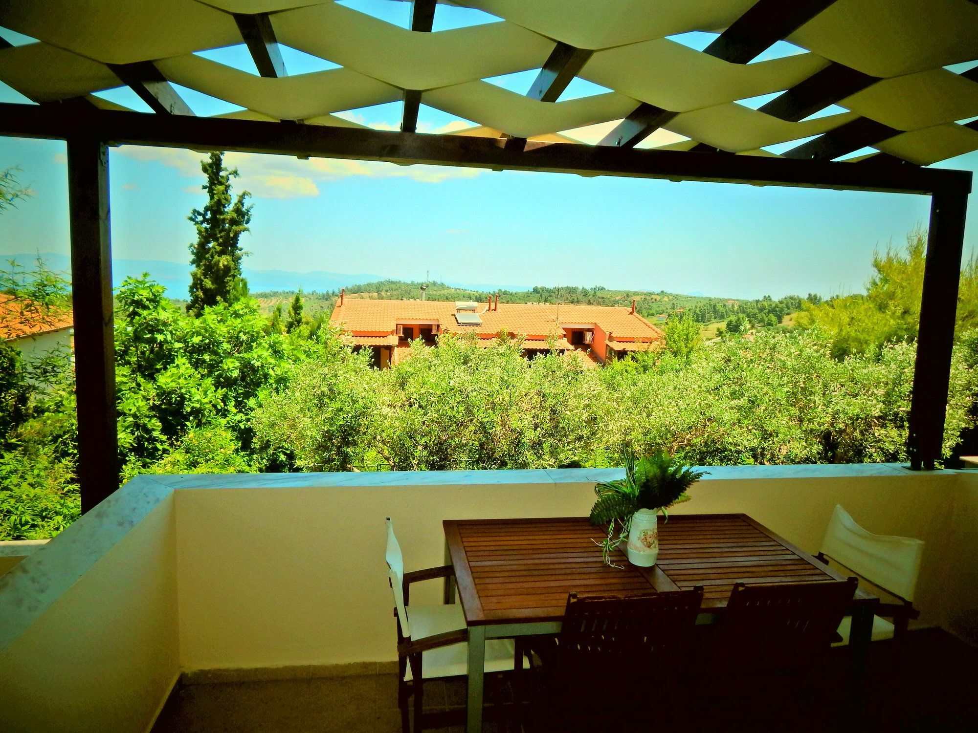 Kripis Studio Paliouri Bagian luar foto