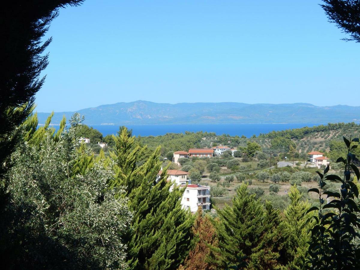 Kripis Studio Paliouri Bagian luar foto