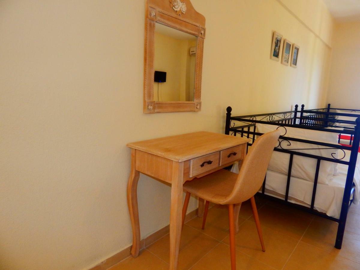 Kripis Studio Paliouri Bagian luar foto